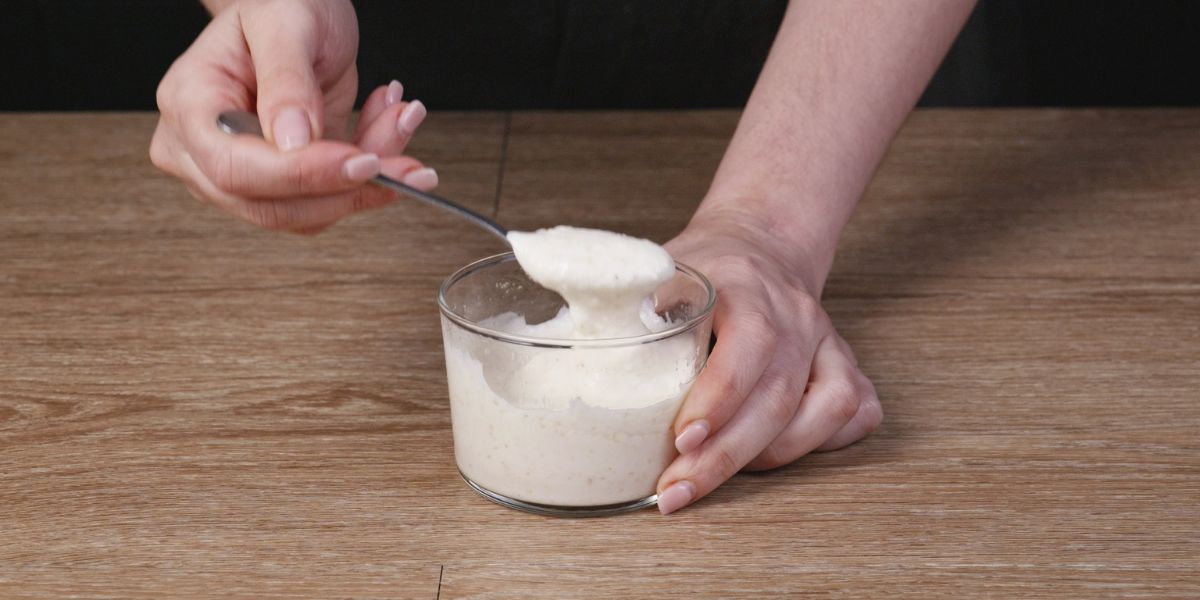 Terminar vinagreta de yogur para Ensalada de garbanzos