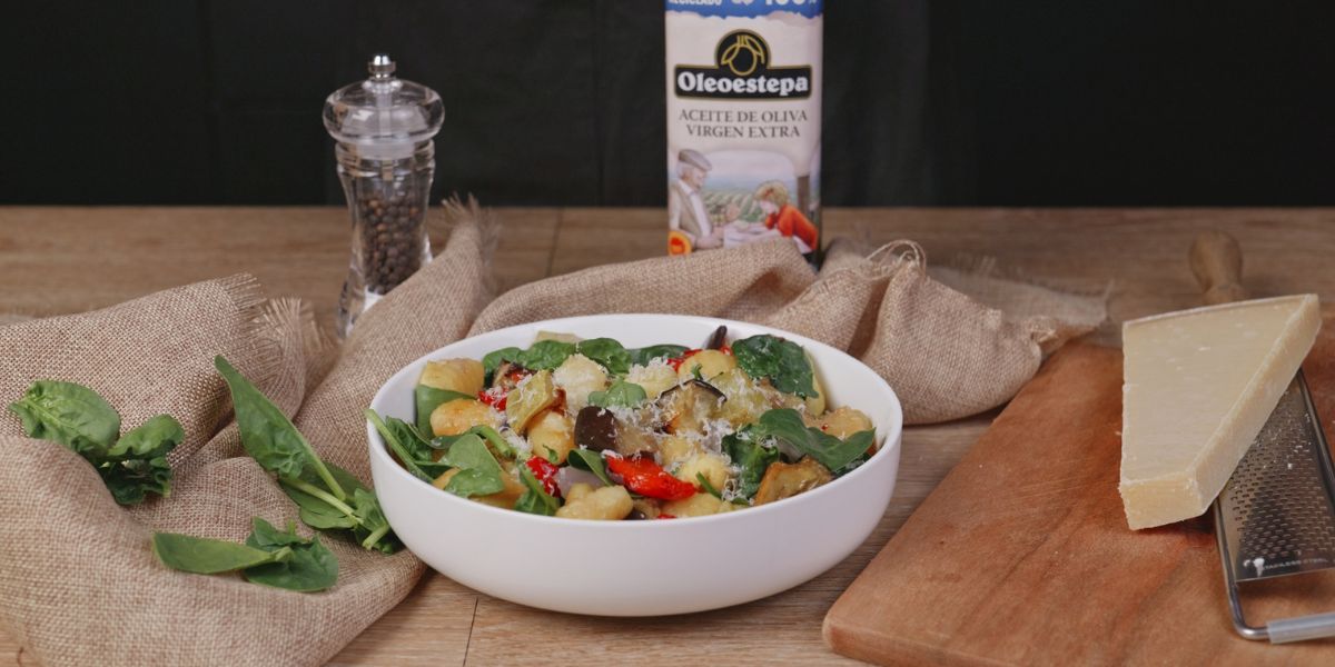 Presentación de Ñoquis con verduras al horno