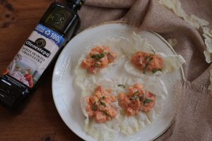 Crujientes de salmón con AOVE – Un bocado crujiente y lleno de sabor
