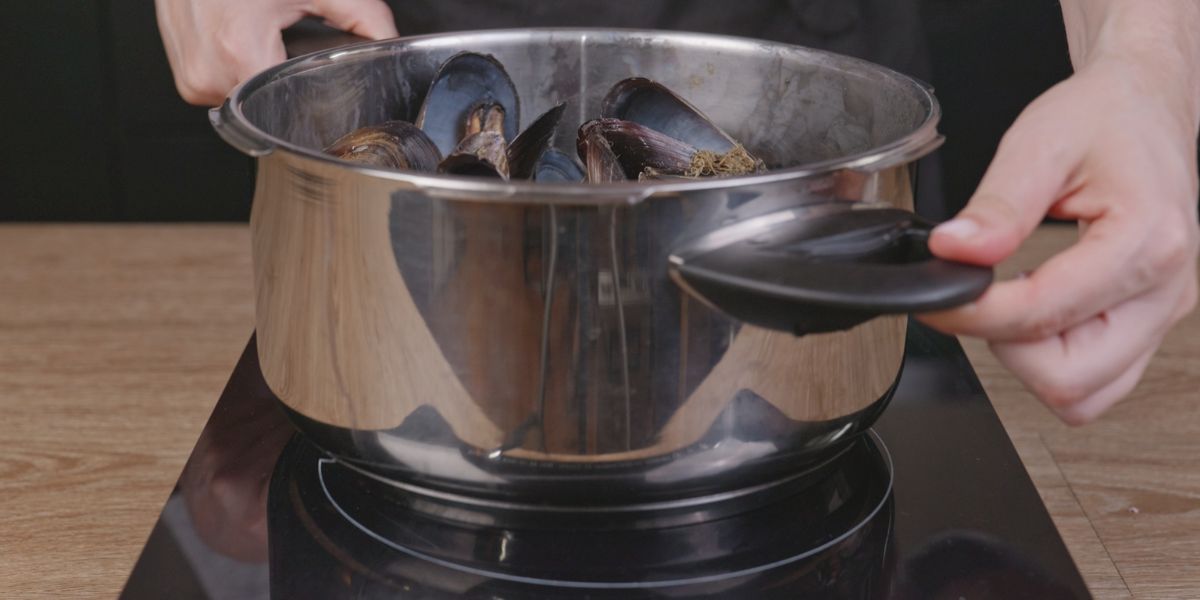 Cocinar mejillones para mejillones en escabeche