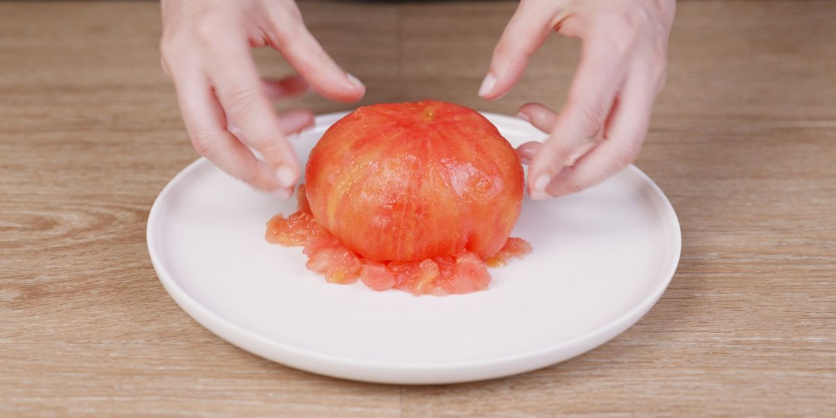 Presentar tomate burrata