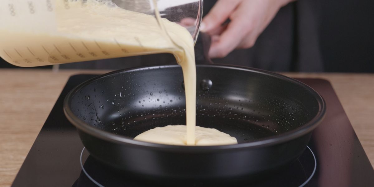 Verter mezcla para crepes sin harina