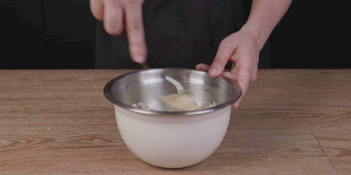 Remover ingredientes de Papas aliñás 