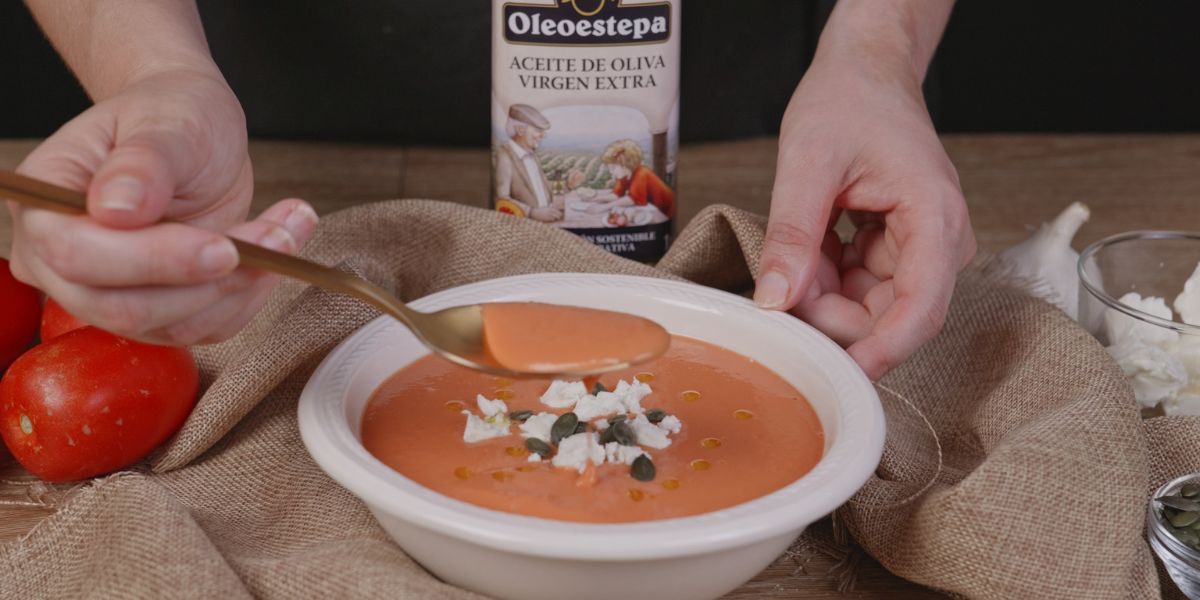 Servir Salmorejo de sandía