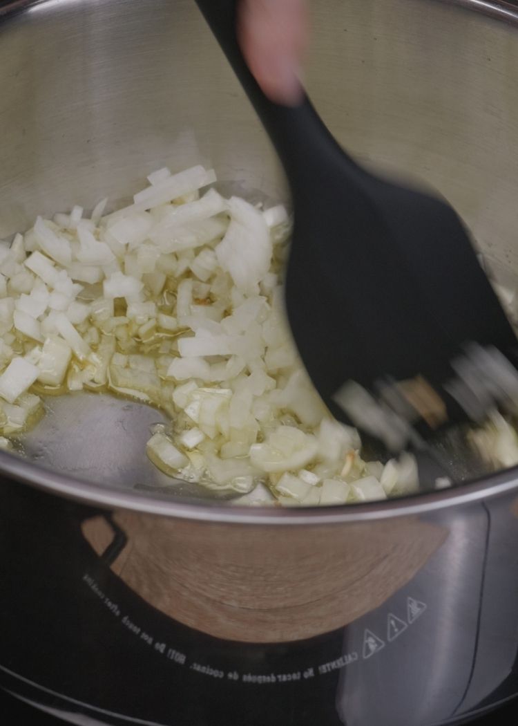 Sofrito para Crema de calabaza de halloween