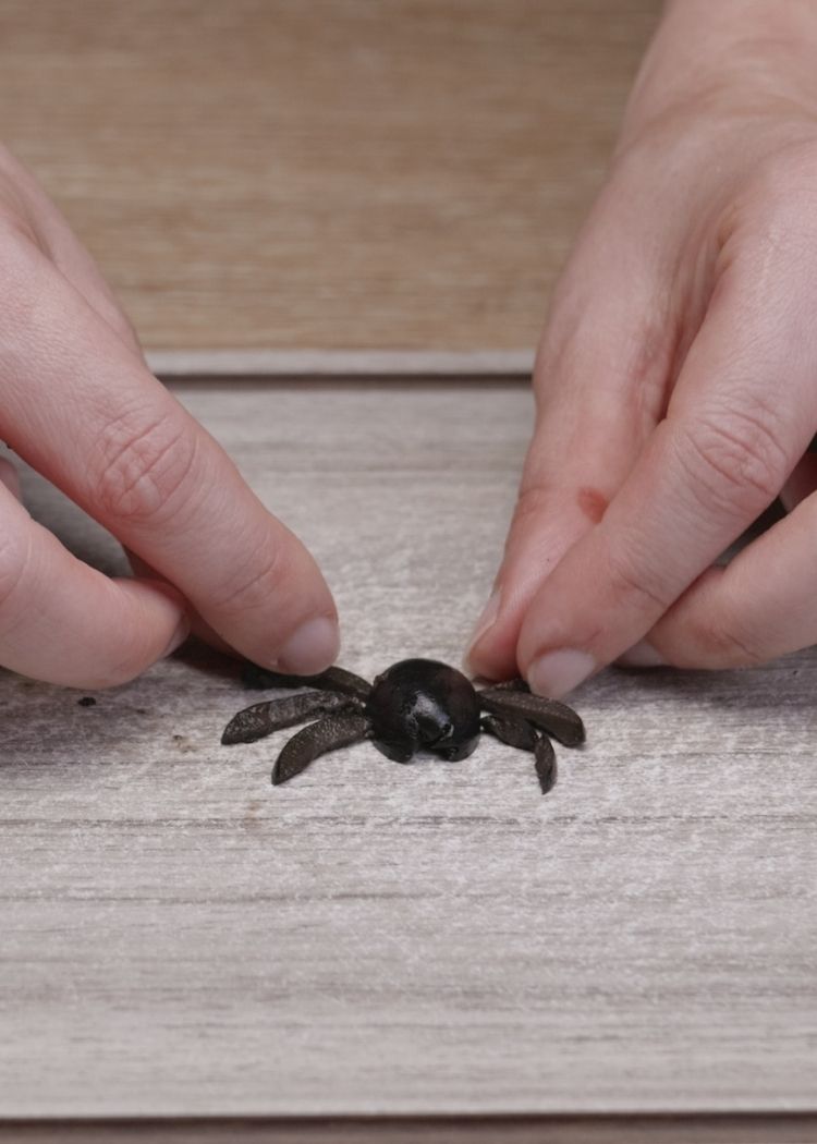 Hacer arañas para Pizza fantasmagórica